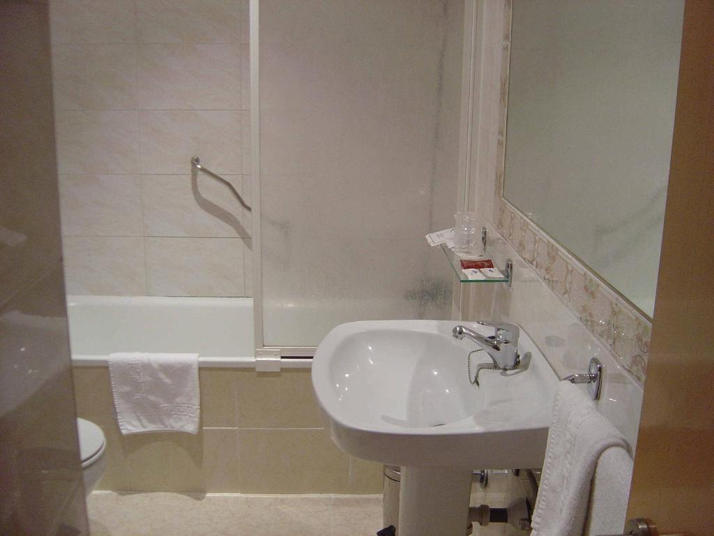 Hotel Alisa Лерма Екстериор снимка
