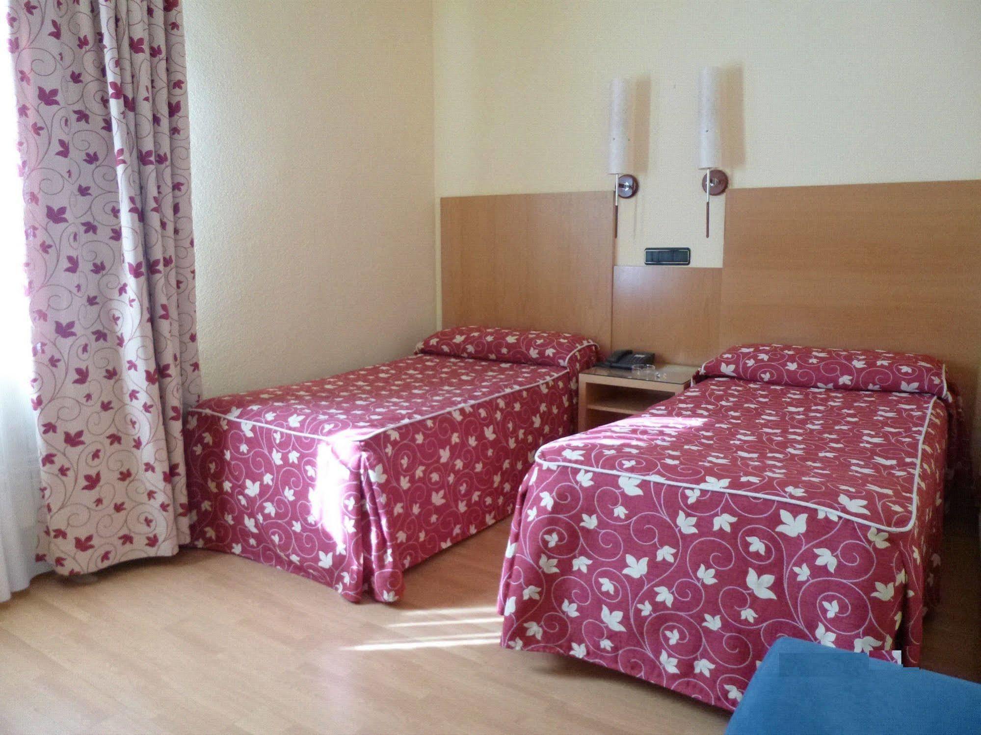 Hotel Alisa Лерма Екстериор снимка